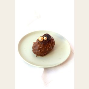 N�ddegelato iskage (Smagen af Ferrero Rocher)