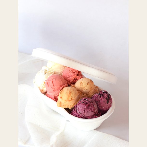 Frisk lavet gelato i literbokse